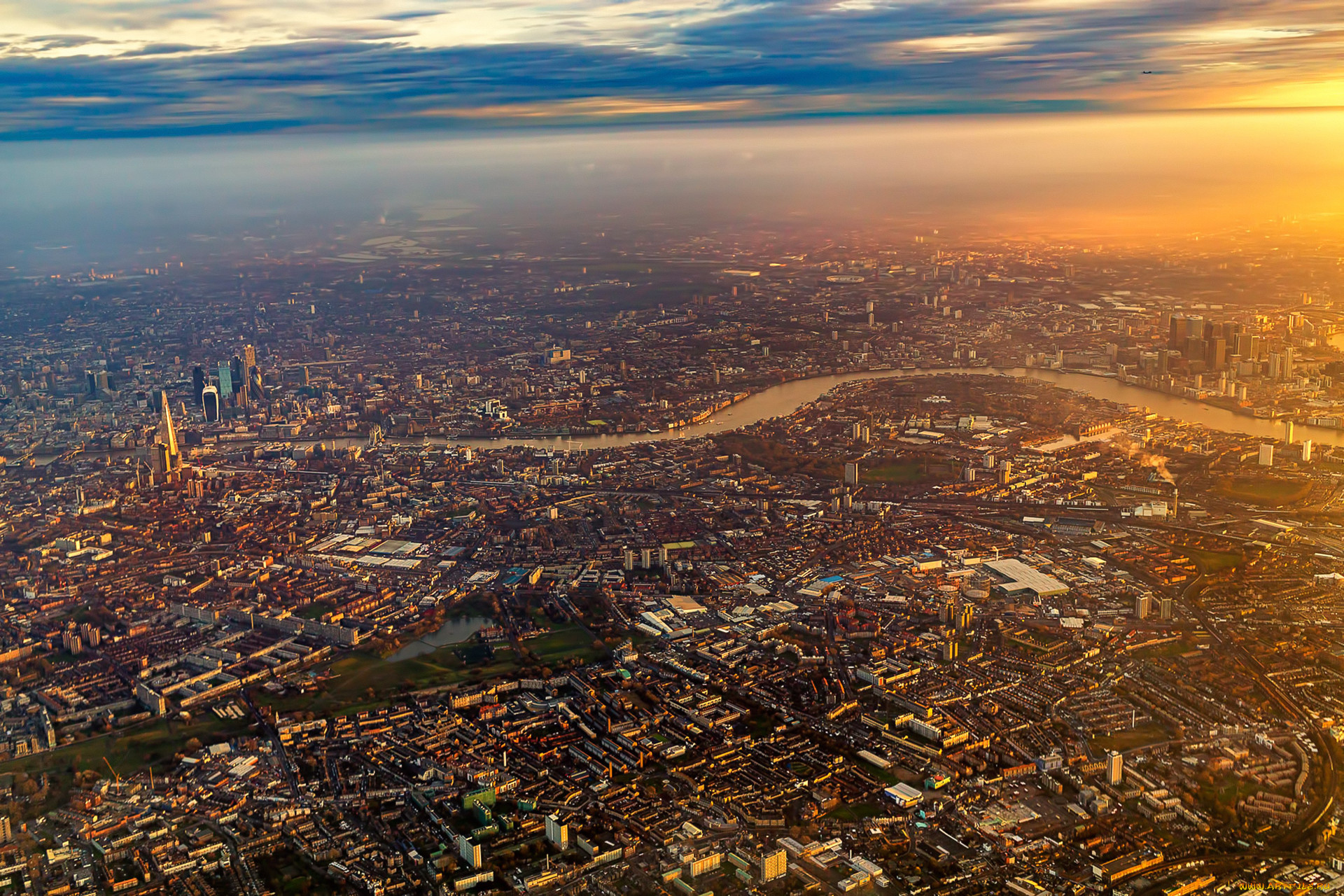 ,  , , sunrise, london, city, flying, sky, fly, airplane, flight, england, plane